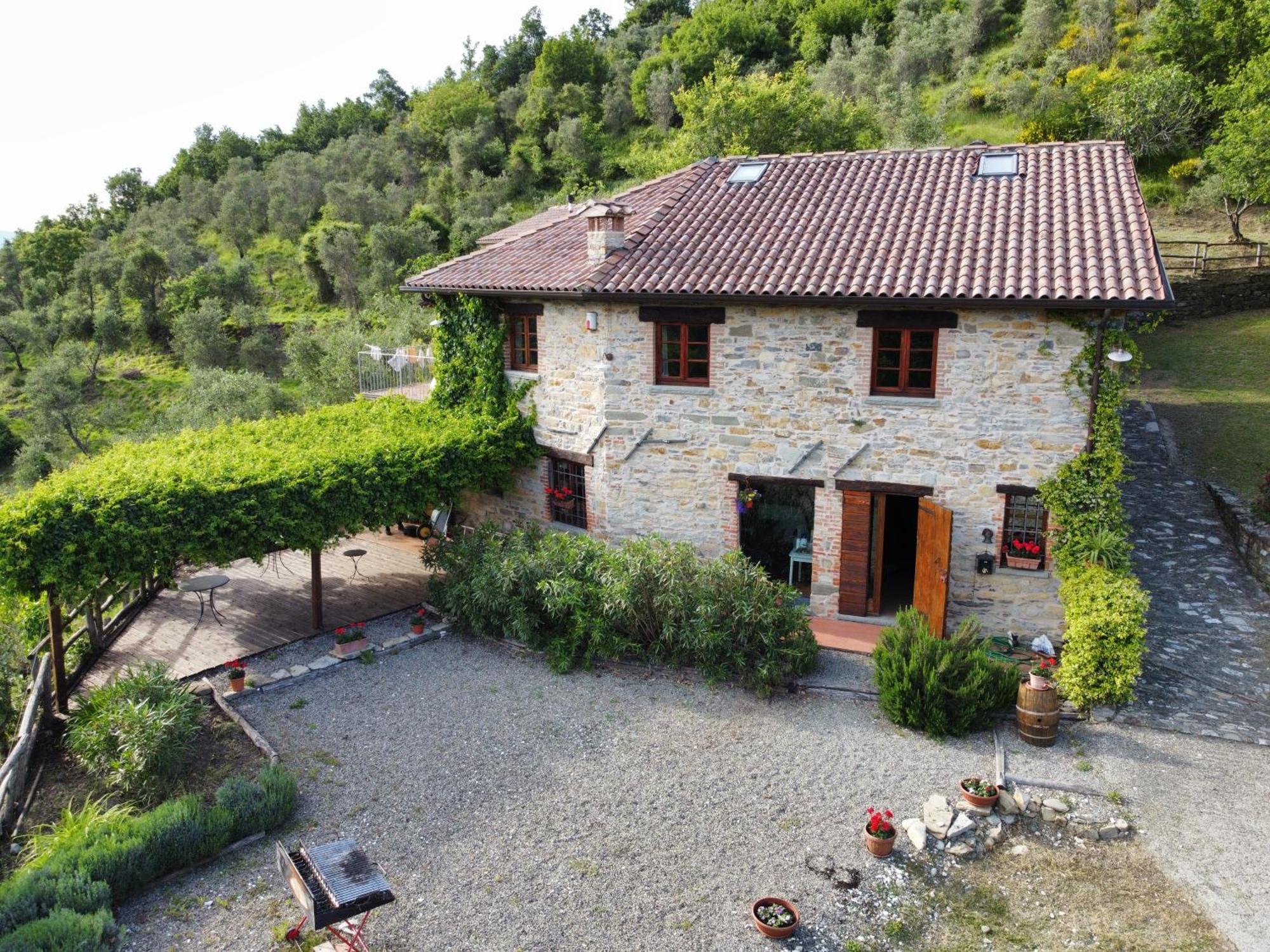 Casa Vacanze La Casala Daire Fivizzano Dış mekan fotoğraf